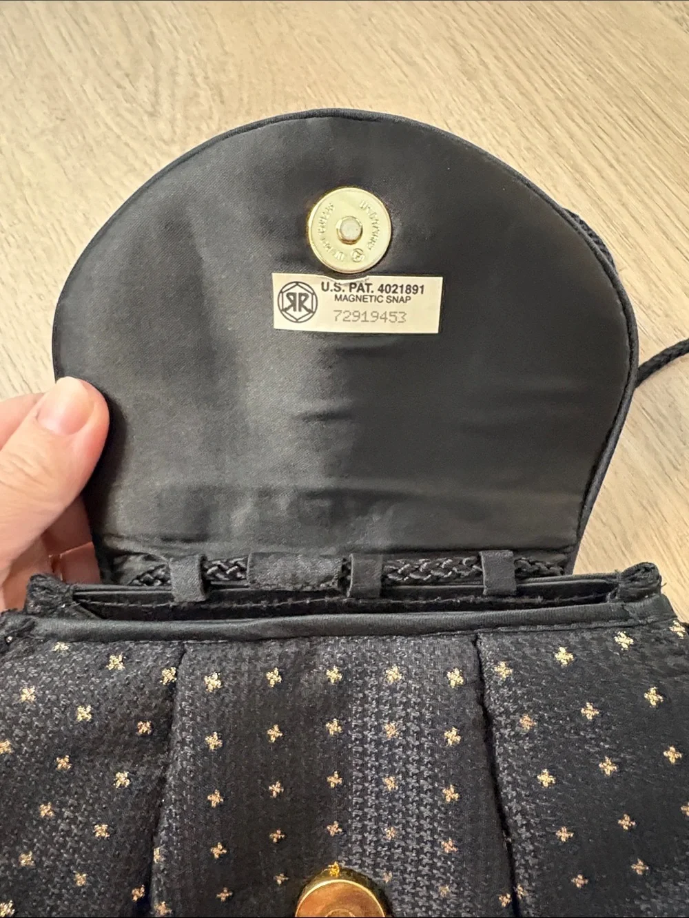 Vintage Whiting and Davis Black and Gold Star Cross Pattern Evening Bag elegant